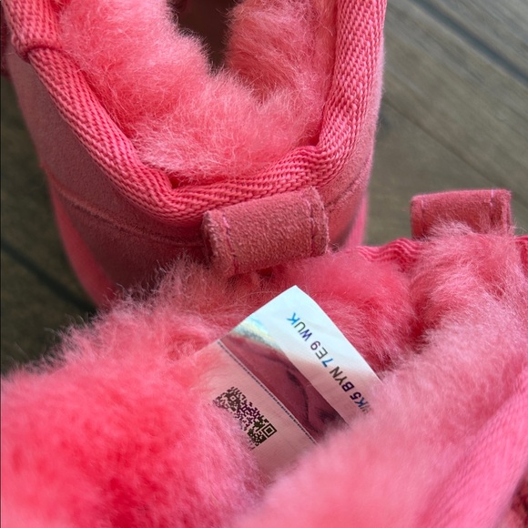 UGG Classic Ultra Mini pink bloom Boots - Picture 8 of 9